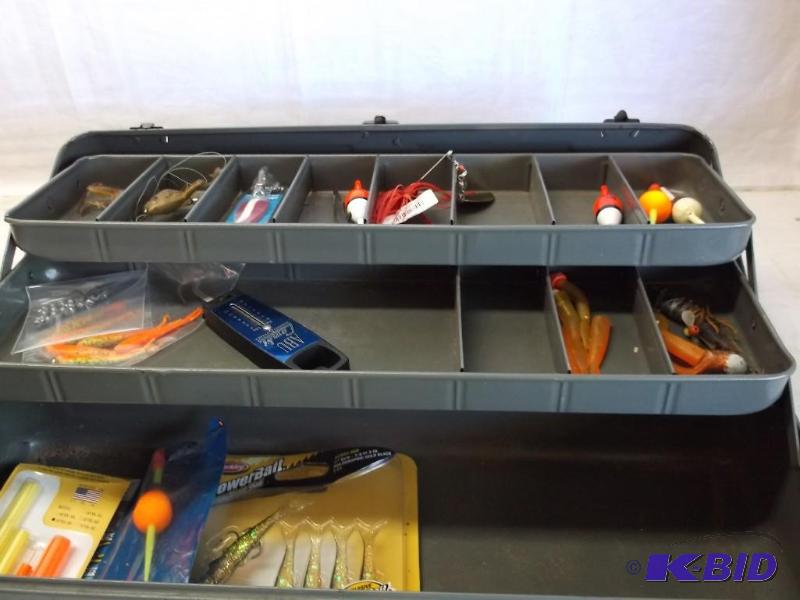 Vintage Tackle box with some tackle....