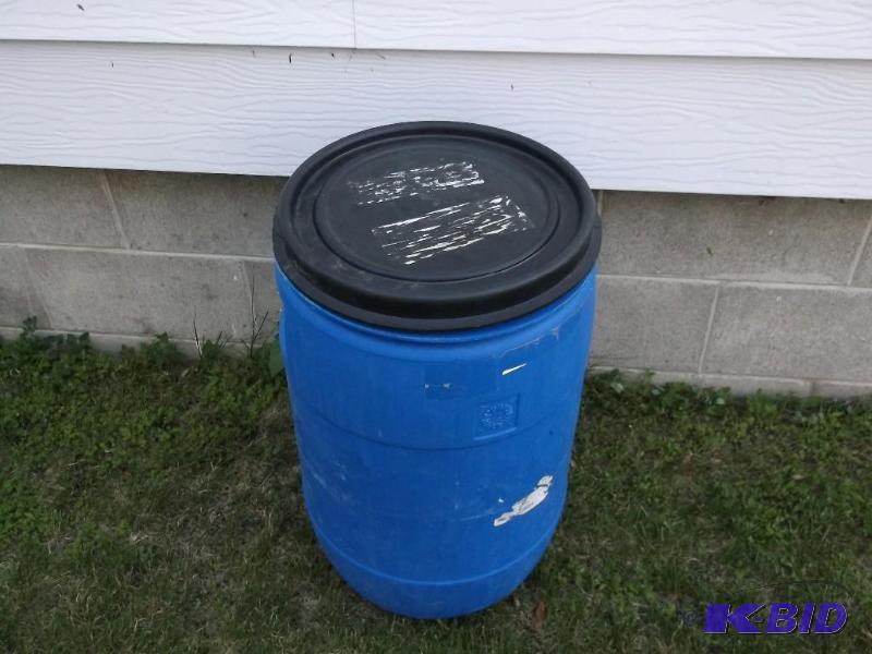 Good clean food grade barrel about 20 gallon....