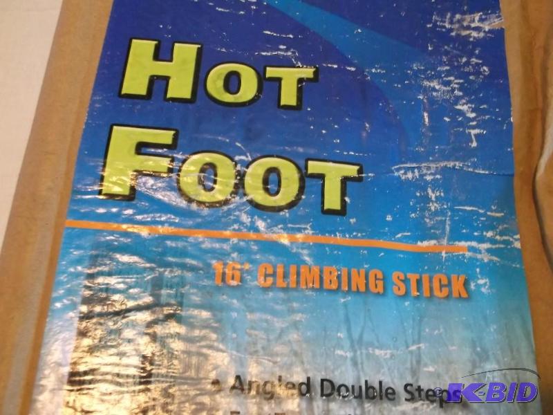 HOT FOOT Deer Stand Ladder 16 with angled st...