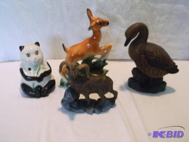 Lot with 4 large Wildlife Figurines the deer ...