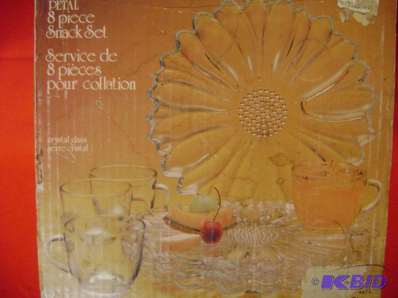 Verre Crystal 8 piece snack set 4 cups 4 plat...