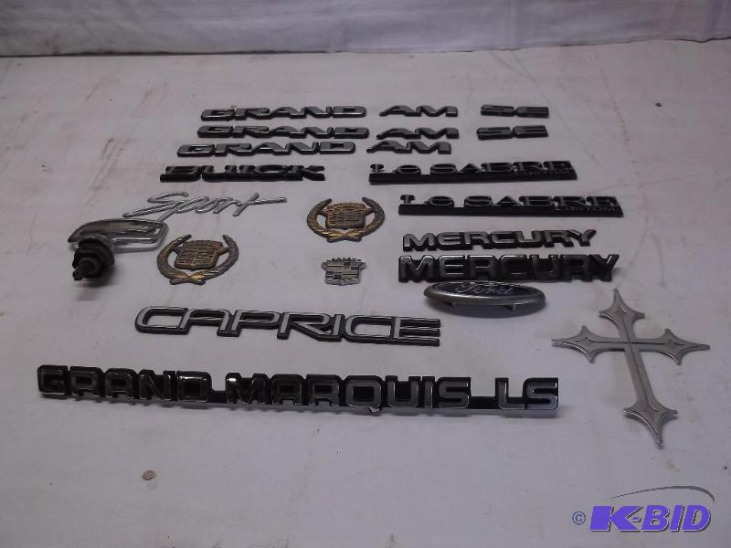 Lot of Car Emblems they appear in good condit...