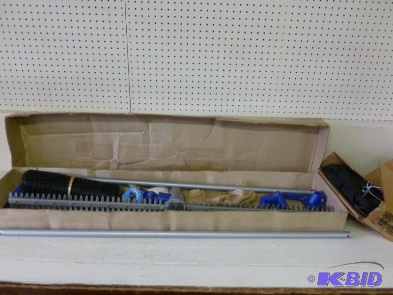 lot 1 image: Large Waterside Products Water - We...