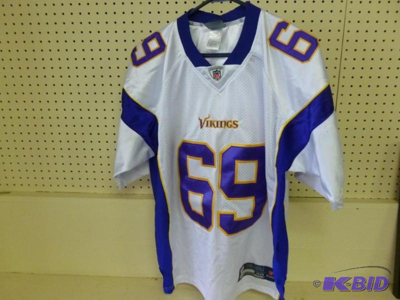 lot 107 image: Onfield Reebok Equipment NFL - Minn...