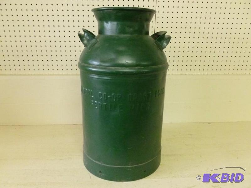 lot 11 image: Large Vintage Rindal Co-Op Creamery...