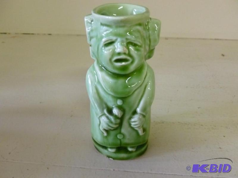 lot 155 image: Vintage porcelain finger vase that ...