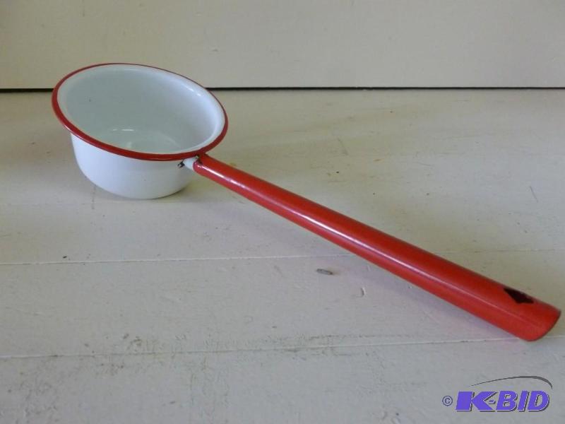 lot 164 image: Vintage red & white enamelware ...