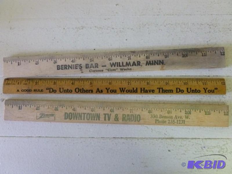 lot 191 image: Lot of three collectible wooden adv...