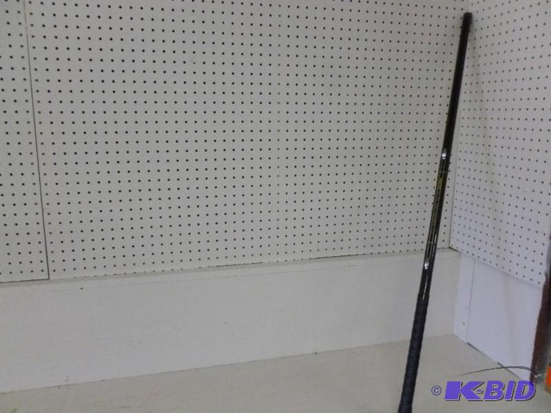 lot 223 image: Maxtec&nbspPan Fish Flipper cane p...