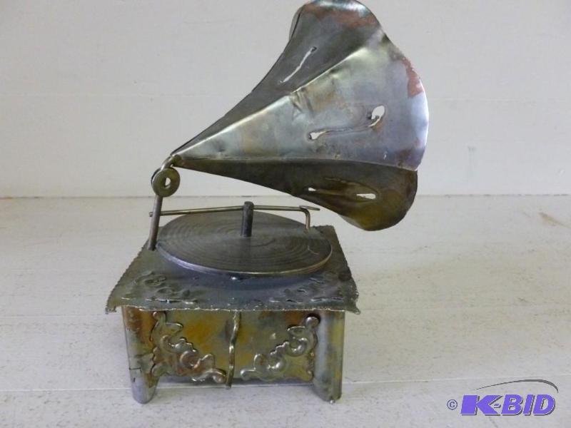 lot 31 image: Beautiful cut metal record player m...