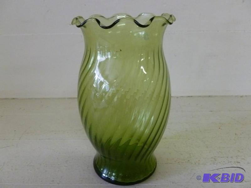 lot 53 image: Beautiful ribbon edge green glass v...