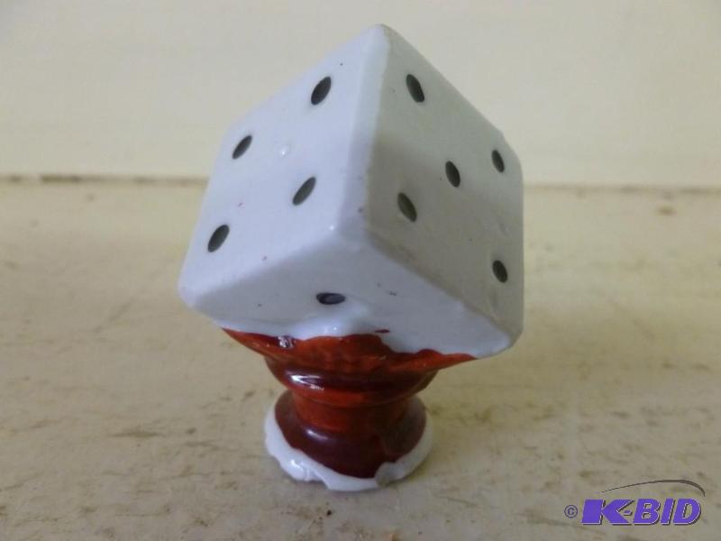 lot 76 image: Vintage porcelain dice, measures 2 ...