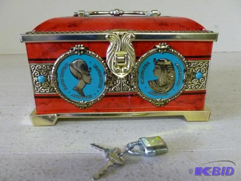 lot 89 image: Collectible Blue Bird metal flip li...