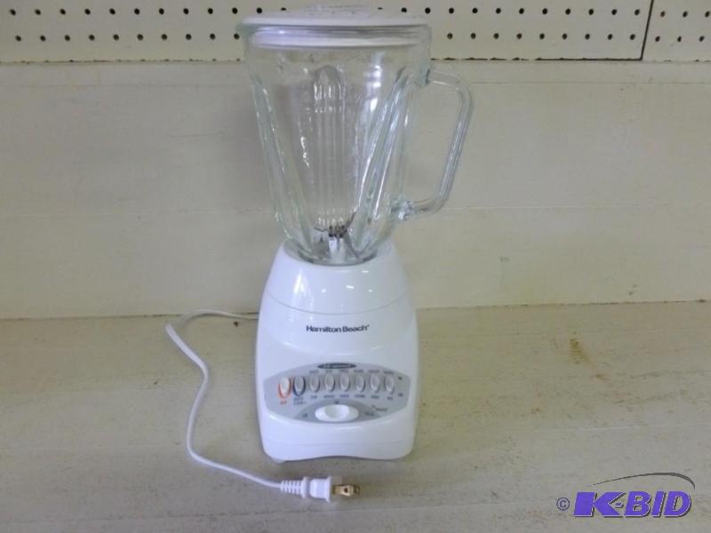 lot 90 image: Hamilton Beach 14 speed blender wit...