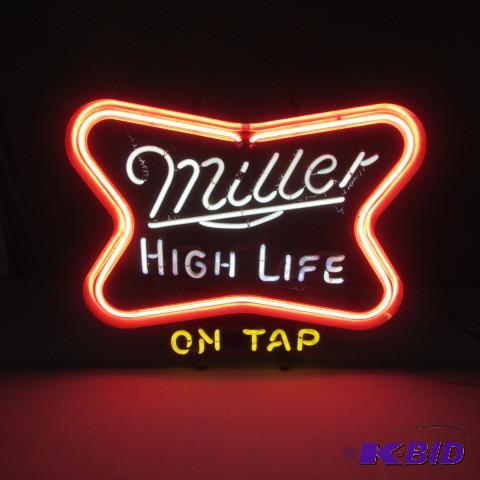 lot 1 image: Miller Neon Light