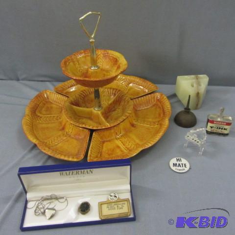 lot 136 image: Collectibles