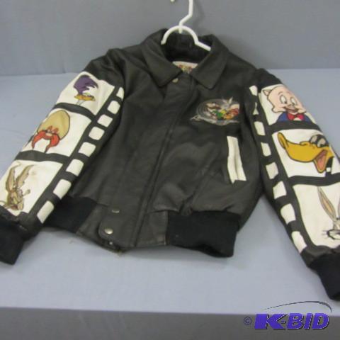 lot 18 image: Looney Tunes Leather