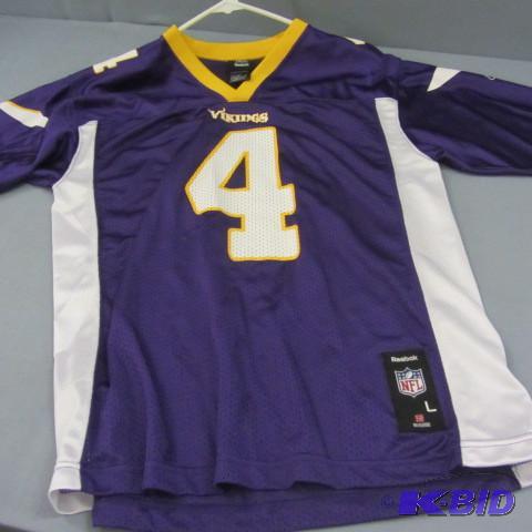lot 20 image: MN Vikings Favre Jersey