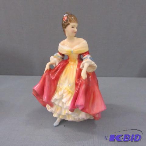 lot 21 image: Royal Doulton Belle