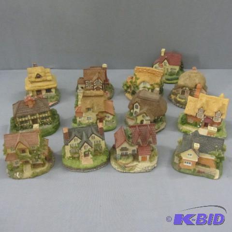 lot 24 image: Olde England Cottages