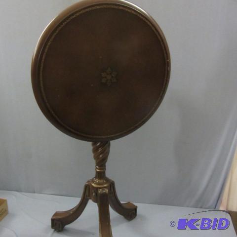 lot 56 image: Tip Top Table