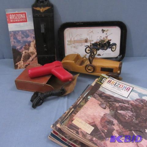 lot 97 image: Automotive Collectibles