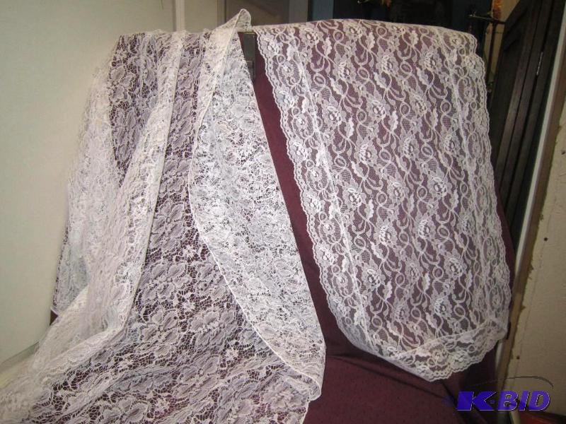 Vintage Table Linens