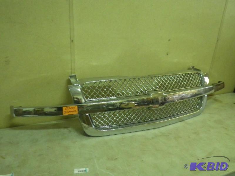 03-04 Silverado Chevy Grill...