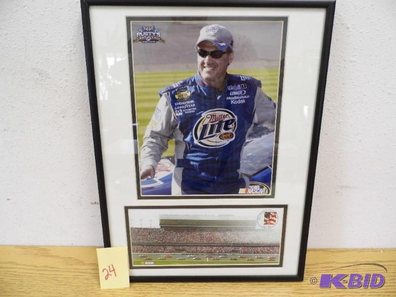 lot 24 image: Rusty Wallace Photo
