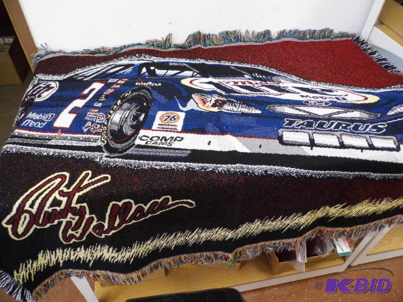 lot 38 image: Rusty Throw Blanker