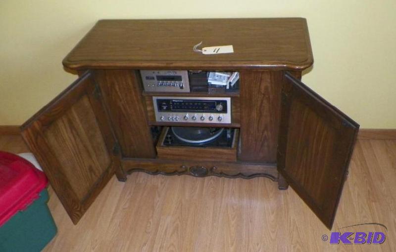 lot 11 image: Stereo Cabinet