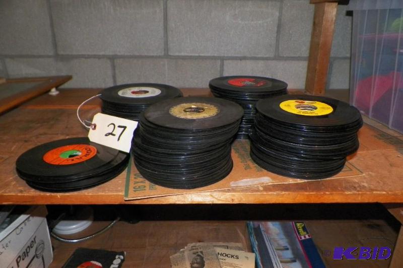 lot 27 image: 45 Record Collection - Beatles, Stones, Elvis, Buddy Holly, Ritchie Valens & More