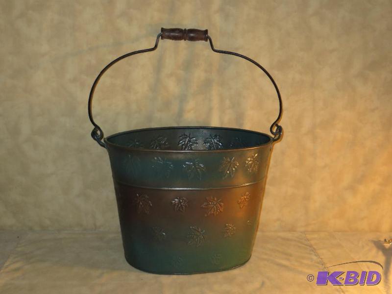 lot 107 image: Nice Tin Bucket for Magazines, knitting, etc