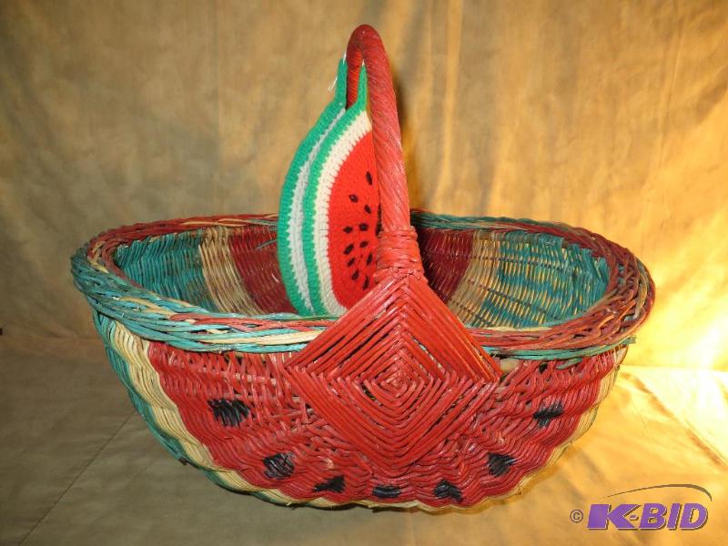 lot 27 image: VERY LARGE WATERMELON BASKET