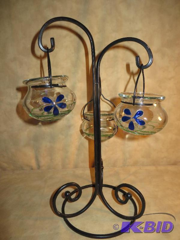 lot 7 image: TRENDY -- 3 beautiful Candle Holders on a Metal Stand