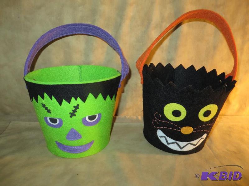 lot 75 image: 2 FELT HALLOWEEN PAILS