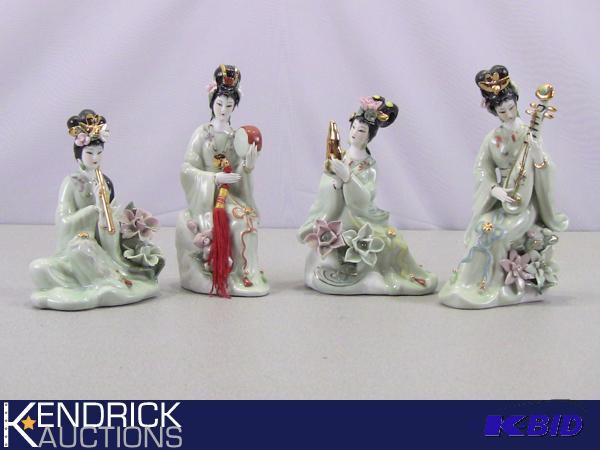 lot 114 image: 4 Porcelain Asian Geisha Figurines