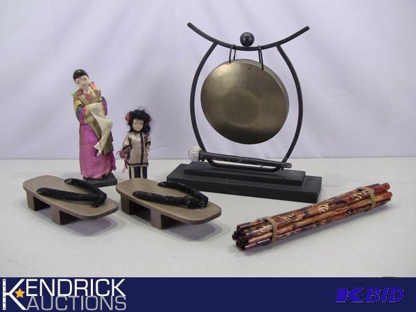 lot 115 image: Lot of Vintage Asian Themed Items