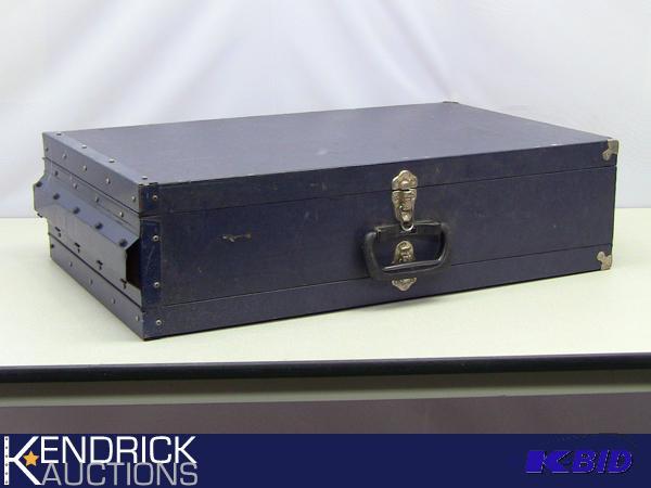 lot 125 image: Alside Wood Display Case