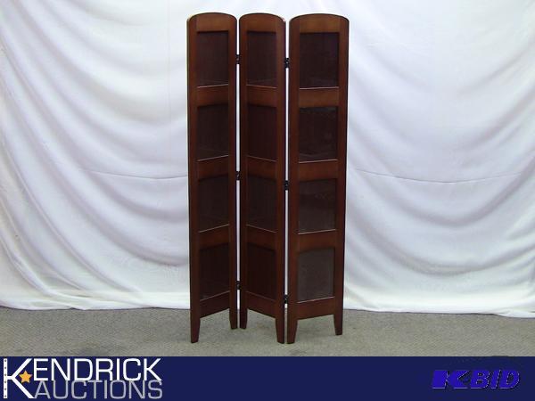 lot 30 image: Wood Photo Frame Room Divider