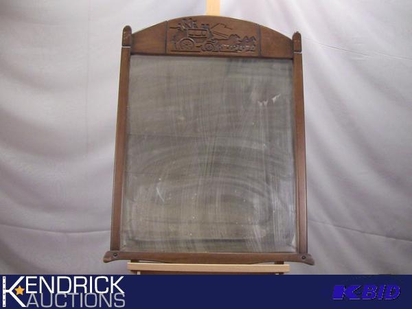 lot 32 image: Vintage Carved Wood Mirror