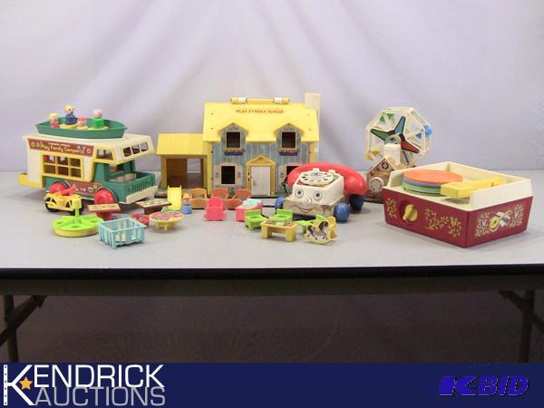 lot 52 image: Large Lot of Vintage Collectible Fisher Price Toys