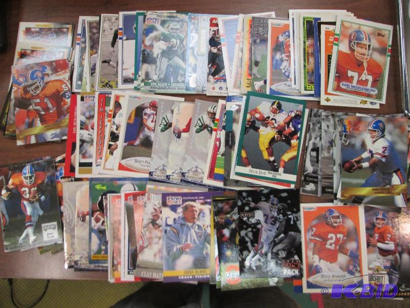 Lot of assorted football cards, Topps, Fleer,...
