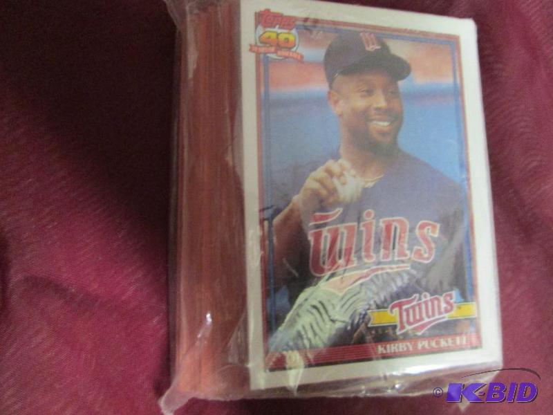Sealed pack of Topps Twins...