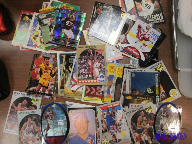 Lot of assorted basket ball cards, lots of NB...
