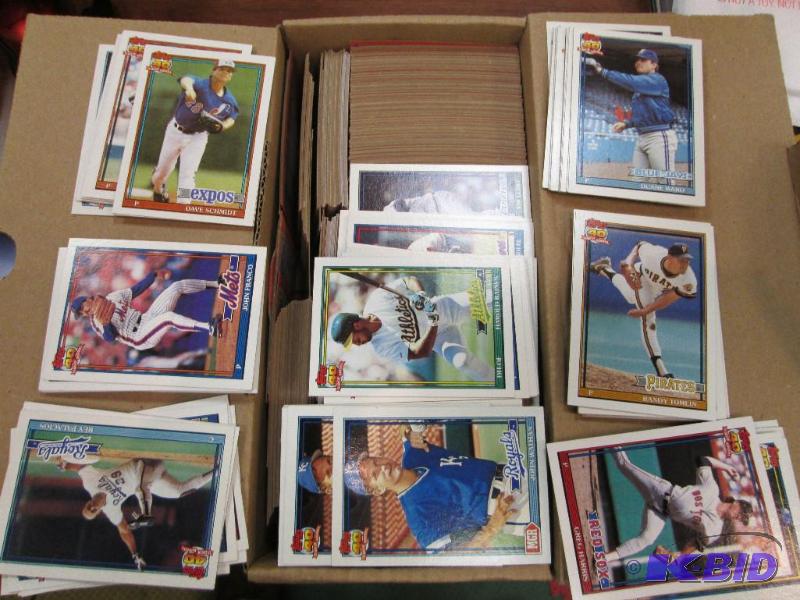 Unsorted box of 1991 Topps Baseball...