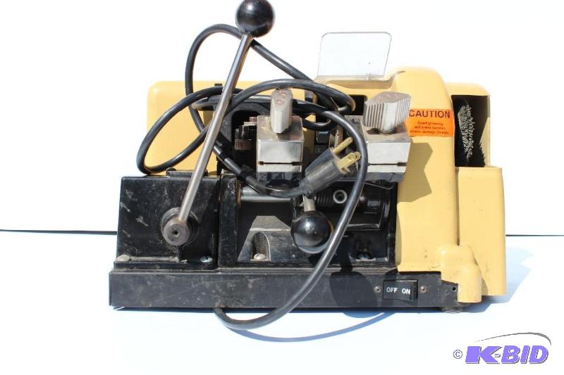 lot 10 image: Ilco Unican Semi Automatic Key Duplicator&nbs...