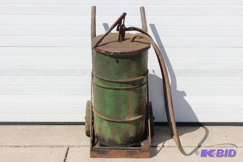 lot 24 image: Drum Pump Manual Pump On 30 Gallons Cylinder ...