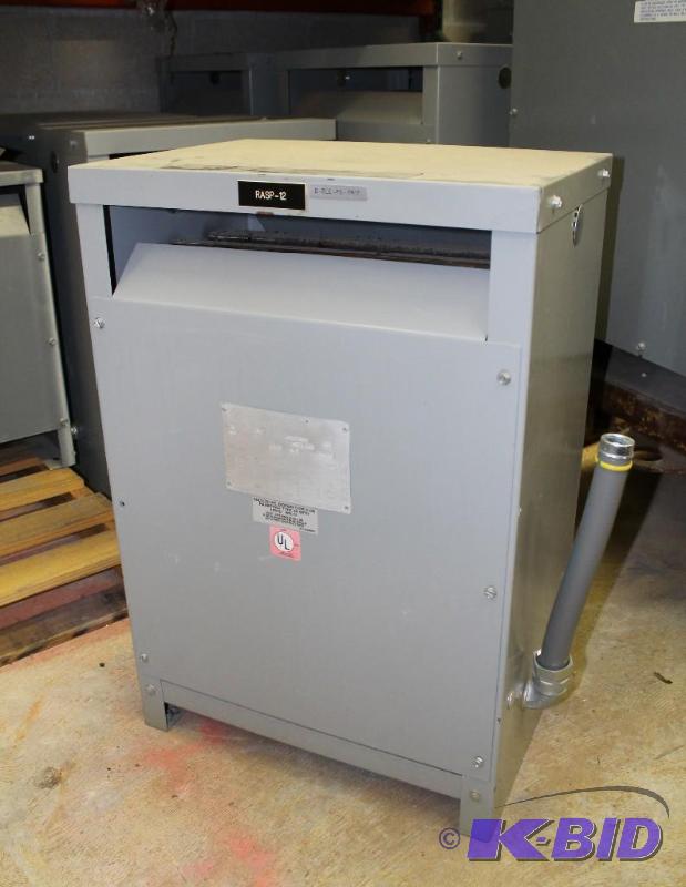 lot 8 image: WestingHouse DT 3 Transformer Type 2 Class AA...