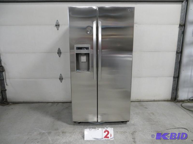 lot 2 image: New LG LSC27925ST Stainless Steel 26.5 cu. ft...